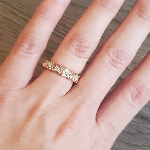 Ring - Picture 3 of 3